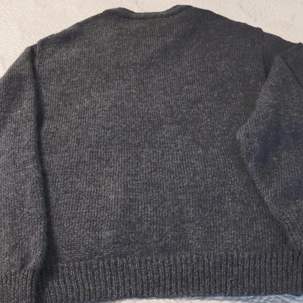 Vintage Willis & Geiger wool V-neck sweater